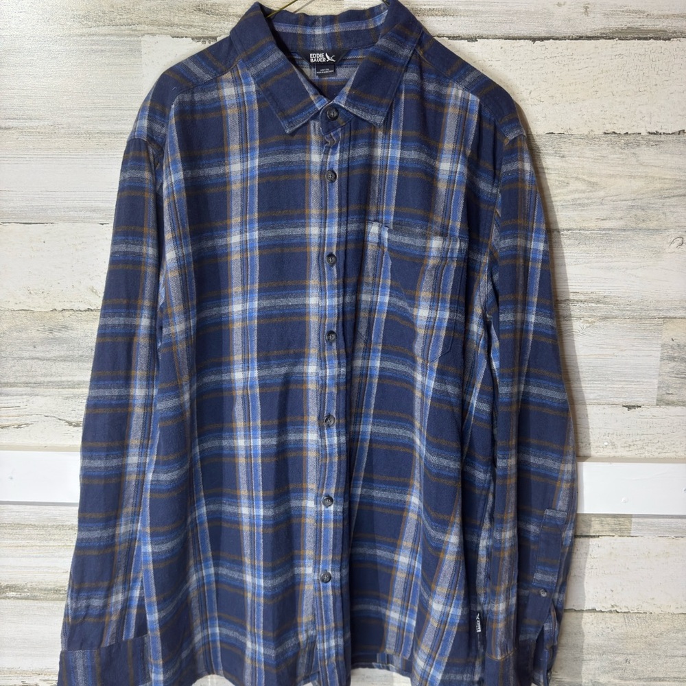 Eddie Bauer Navy and White Plaid Men's Shirt